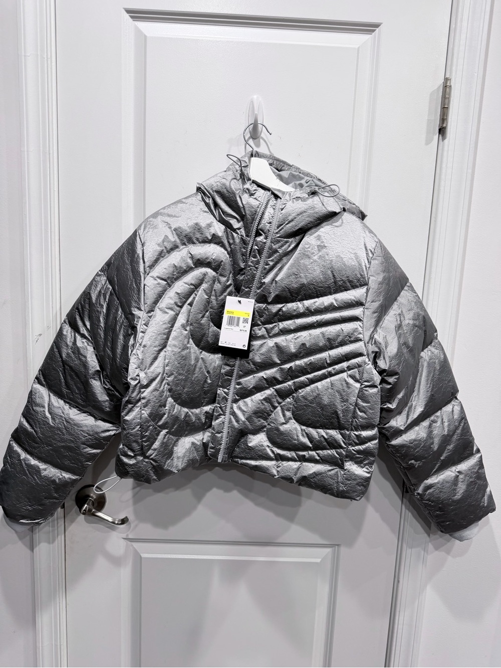 NWT WOMEN'S NIKE SPORTSWEAR SWOOSH SERIES THERMA-FIT OVERSIZED FULL-ZIP DOWN PUF
